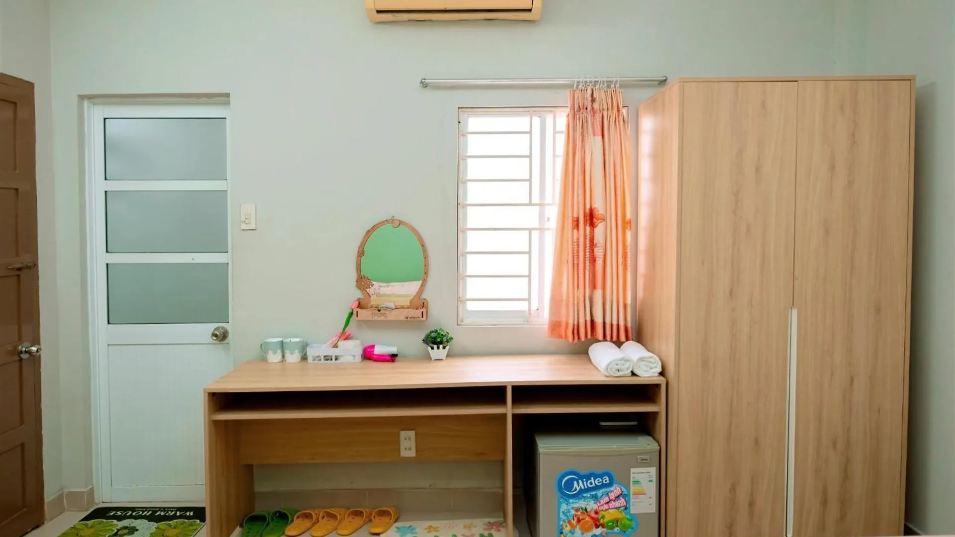 Lucky Home Nha Trang 0*,  Vietname